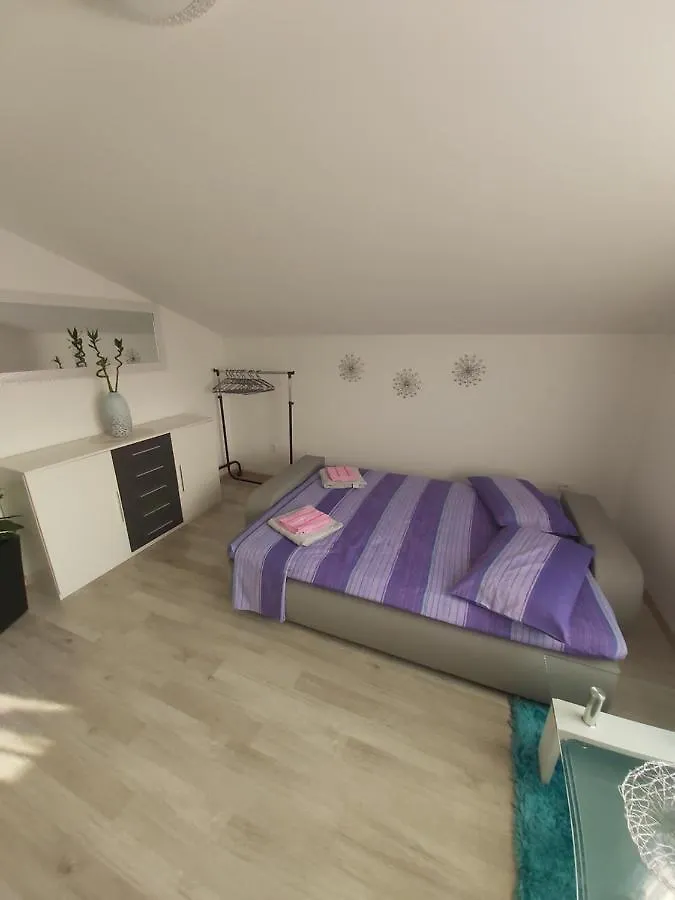 Apartment Pharos Zambratija