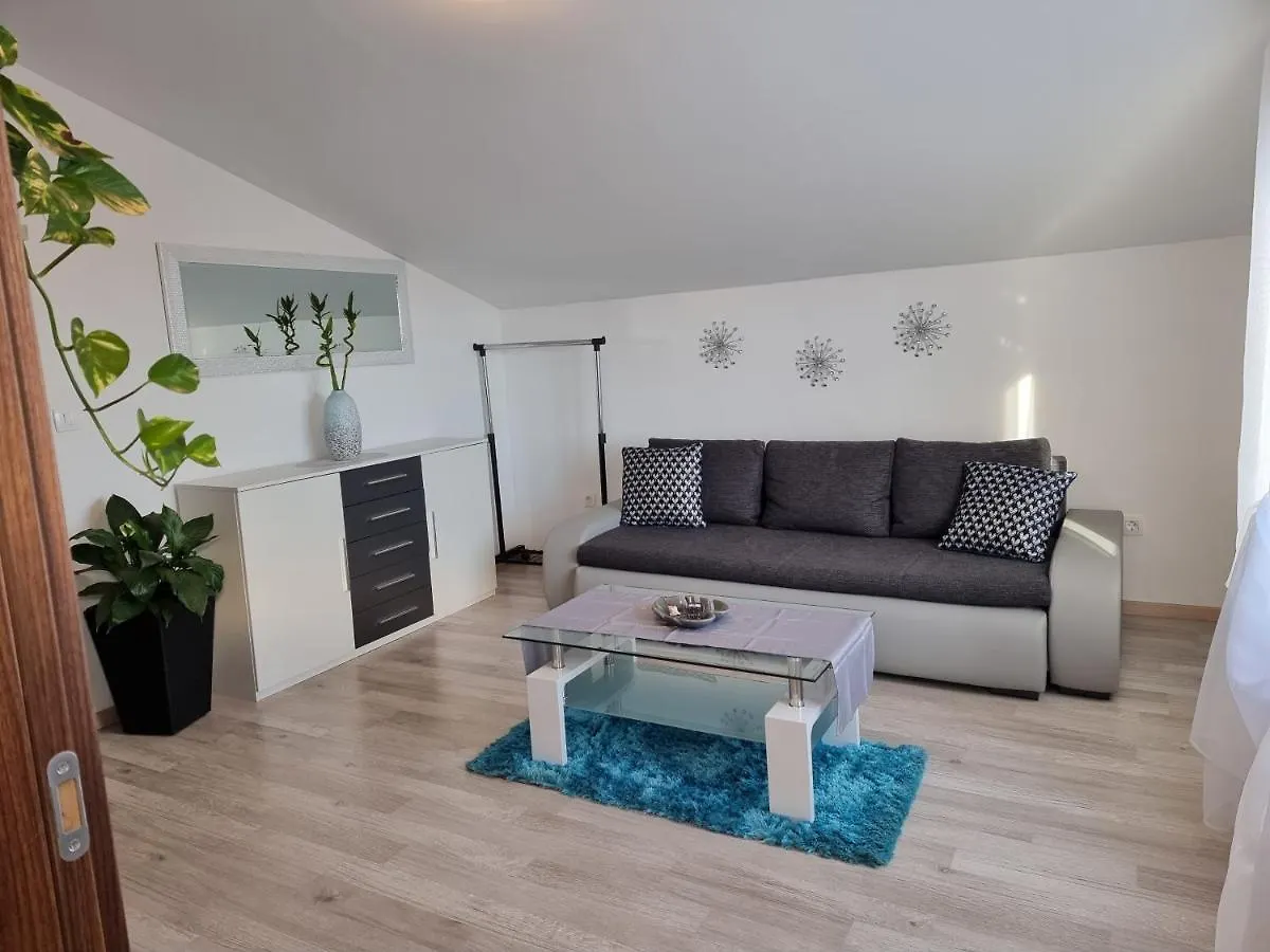 Apartment Pharos Zambratija