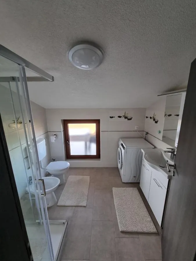 Apartment Pharos Zambratija